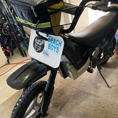 子供用電動バイクの画像