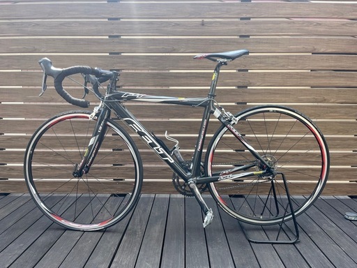 【売却済】
FELT F4 フルカーボンロードバイク ULTEGRA ジャンク
