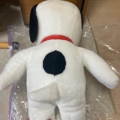 スヌーピービックサイズぬいぐるみの画像