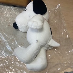 スヌーピービックサイズぬいぐるみの画像