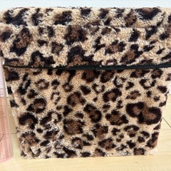 収納付きスツール
の画像