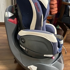 アップリカ　チャイルドシートシート　回転式の画像