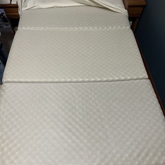 セミダブルベッドの画像