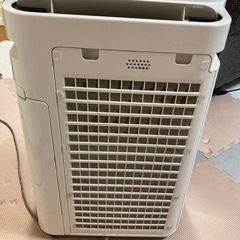 SHARP  加湿空気清浄機　2021年製の画像