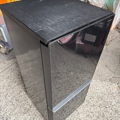 シャープ  SJ-GD14C-B 冷蔵庫 ピュアブラック [137L /2ドア /右開き/左開き付け替えタイプ] 【お届け地域限定商品】のレビュー 3 SJ-GD14C-B 冷蔵庫 ピュアブラック [137L /2ドア /右開き/左開き付け替えタイプ] の画像