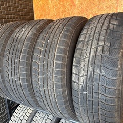 スタッドレスタイヤの画像