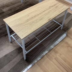 【お譲り先決定済み】椅子2脚＋ベンチ椅子の画像