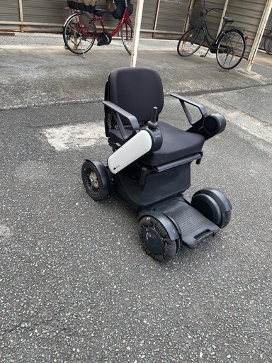 WHILL  Model C電動車椅子