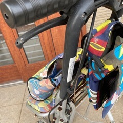 歩行補助手押し車の画像