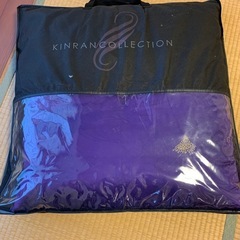 蓮の花刺繍 紫色座布団 ケース付きの画像