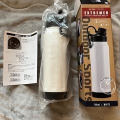 【受付終了】【新品未使用】ステンレスボトル　750ml 水筒　温冷対応の画像