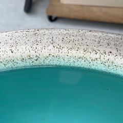 ●特大！信楽焼 水連鉢 (メダカ鉢) 幅61cm ヒビあり 水漏れ確認済み　「白カスミ」内側が美しい青色！の画像