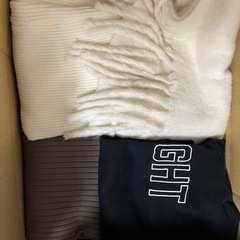 婦人服、小物、バック、子供服等の引き渡しの画像