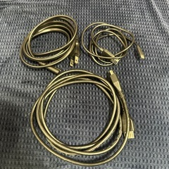 ☆PlayStation 4 （PS4）本体 CUH-2100B 1TB コントローラー2個 ソフト3本付特別セット☆の画像