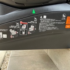 エールべべチャイルドシートの画像