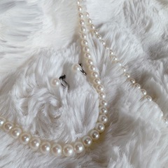 パールネックレス　イヤリングセット　冠婚葬祭　の画像