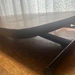 昇降式テーブルの画像