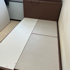 4/6お取引できる方✨️お安くします！セミダブルマットレス×フレームの画像