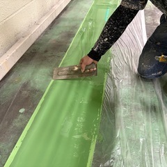 【未経験OK】外壁塗装・防水スタッフ募集！日給12,000〜18,000円！出張でしっかり稼げます👍の画像