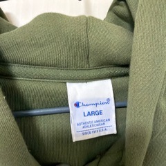 Champion フード付きパーカー Lサイズ オリーブグリーンの画像