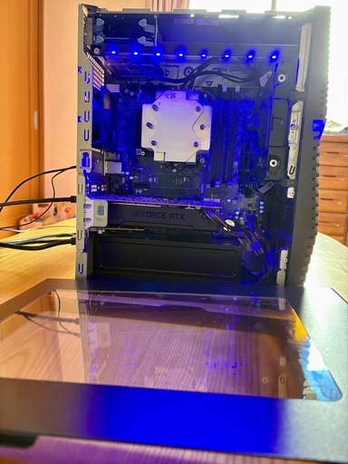 （取引中）ゲーミングPC（i7-9700k,RTX2060,メモリ16GB,SSD500GB