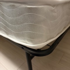 シングルベッド折りたたみフレーム＆マットレスの画像