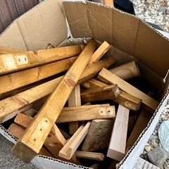 木材、端材の画像