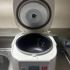 炊飯器　2014年製の画像