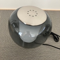 IKEA högvind  ホーグヴィンドテーブルランプの画像