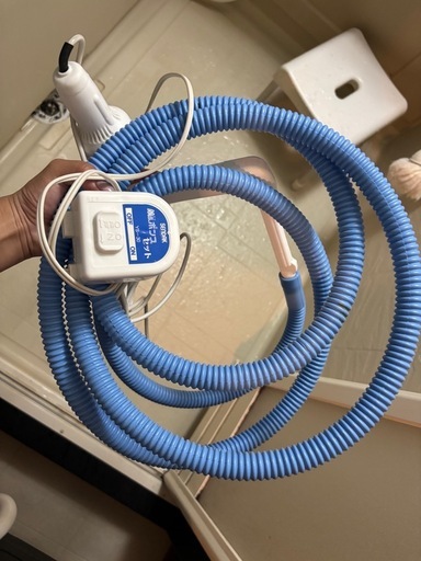 ☆一人暮らしオススメ☆ 全自動電気洗濯機   残り湯洗濯用ポンプ付
