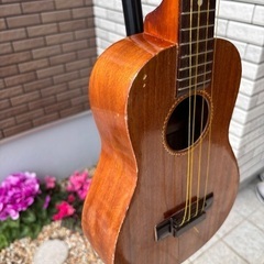 ウクレレTANGI ハワイアンコア　ハワイ製　総単板　鳴りは抜群で良く響くコンサートサイズの画像