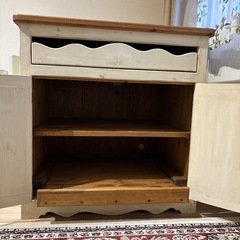 パソコンデスクの画像