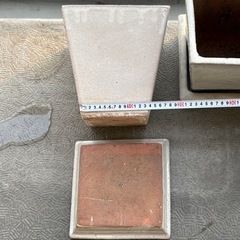 【お話し中】陶器鉢植え+受け皿　4個セット＋受け皿付きプラ鉢2個セットの画像