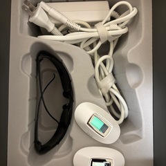 【中古品】MUSEE PLATINUM 脱毛器の画像