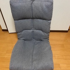 折りたたみチェアーの画像