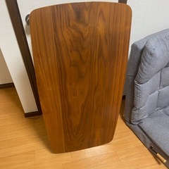 細長い机の画像