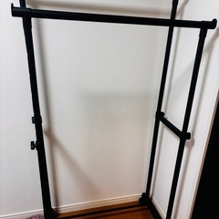 ハンガーラック　無料でお譲りします！の画像