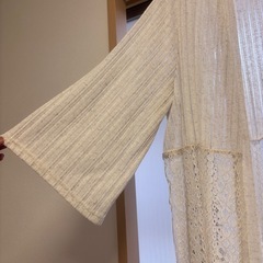 オフホワイト  カーディガンの画像