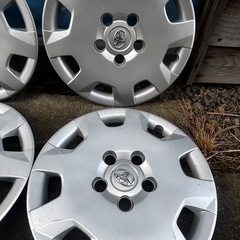トヨタ ヴォクシー・ノア70 純正ホイールキャップ 15インチ 4枚セット エスクァイアにも！ の画像