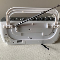 Soundpit ポータブル AM/FM ラジオカセットレコーダー RCS-M785K-Wの画像