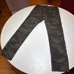 子供用(160〜165㎝)パンツ　4枚セットの画像