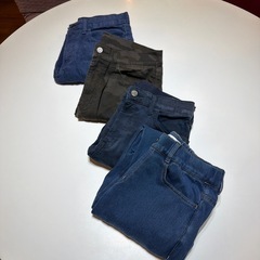 子供用(160〜165㎝)パンツ　4枚セットの画像