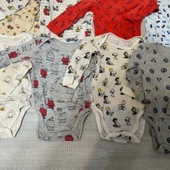 UNIQLO 長袖 ロンパース 肌着の画像