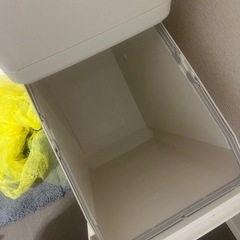 ゴミ箱の画像