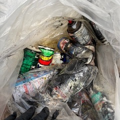 スプレー缶 大体中身はないです 500円お支払いしますの画像