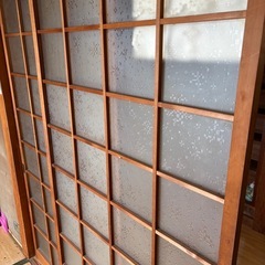 ガラス戸　扉　昭和　ビンテージ　レトロ　古風の画像