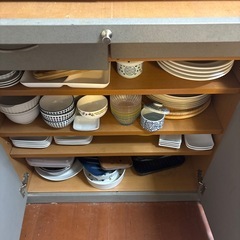 食器棚の画像