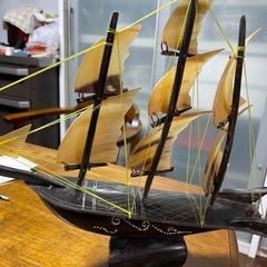 帆船の飾り物の画像