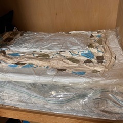 布団セット　　2組　圧縮済みの画像