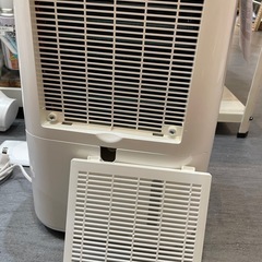 【除湿機】【アイリスオーヤマ】クリーニング済み【管理番号0329】野の画像